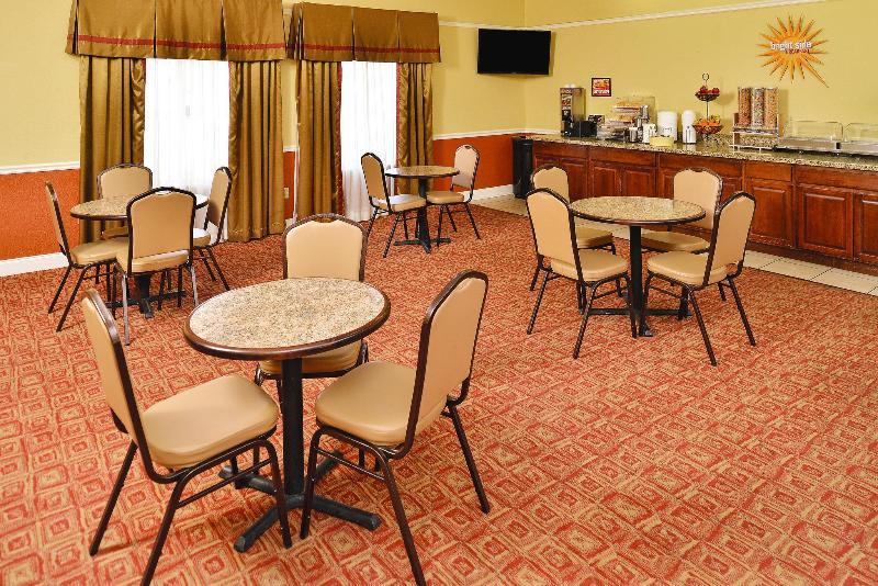 La Quinta By Wyndham Abilene Mall Exterior photo